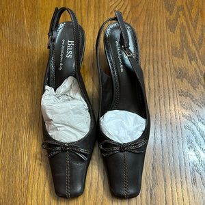 Women’s Bass on Madison Ave dress sandals in dark brown.